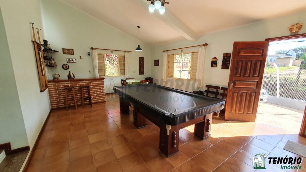 Sítio 48.000m² – sobrado c/ piscina Sítio 48.000m² – sobrado c/ piscina
