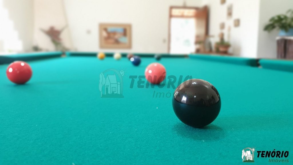 Sítio 48.000m² – sobrado c/ piscina Sítio 48.000m² – sobrado c/ piscina
