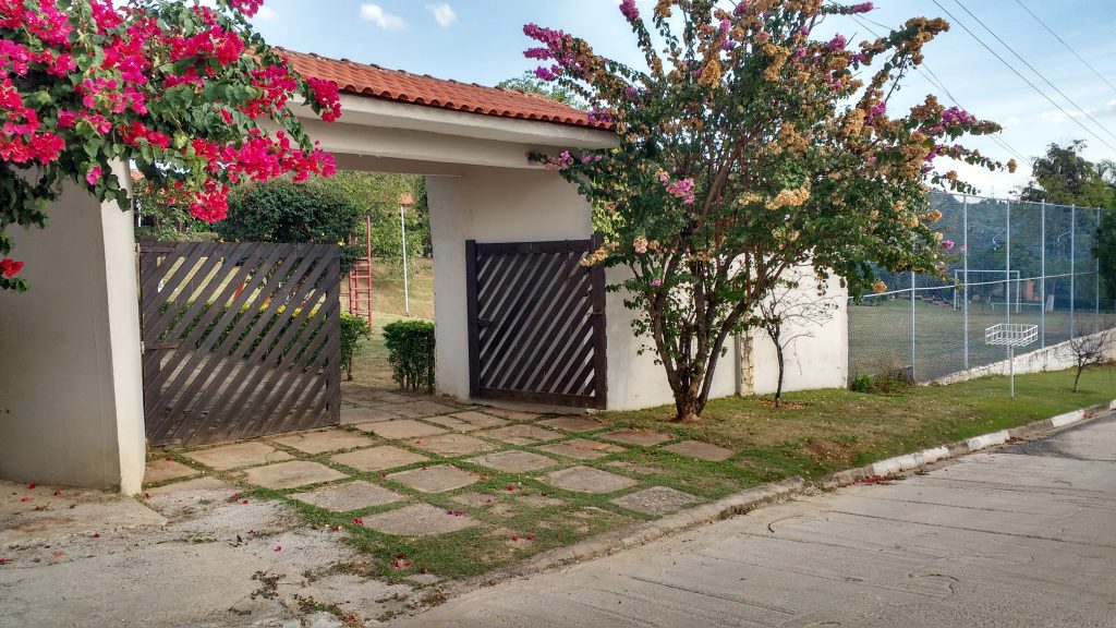 Chácara – 2.350m² – Condomínio dos Pássaros