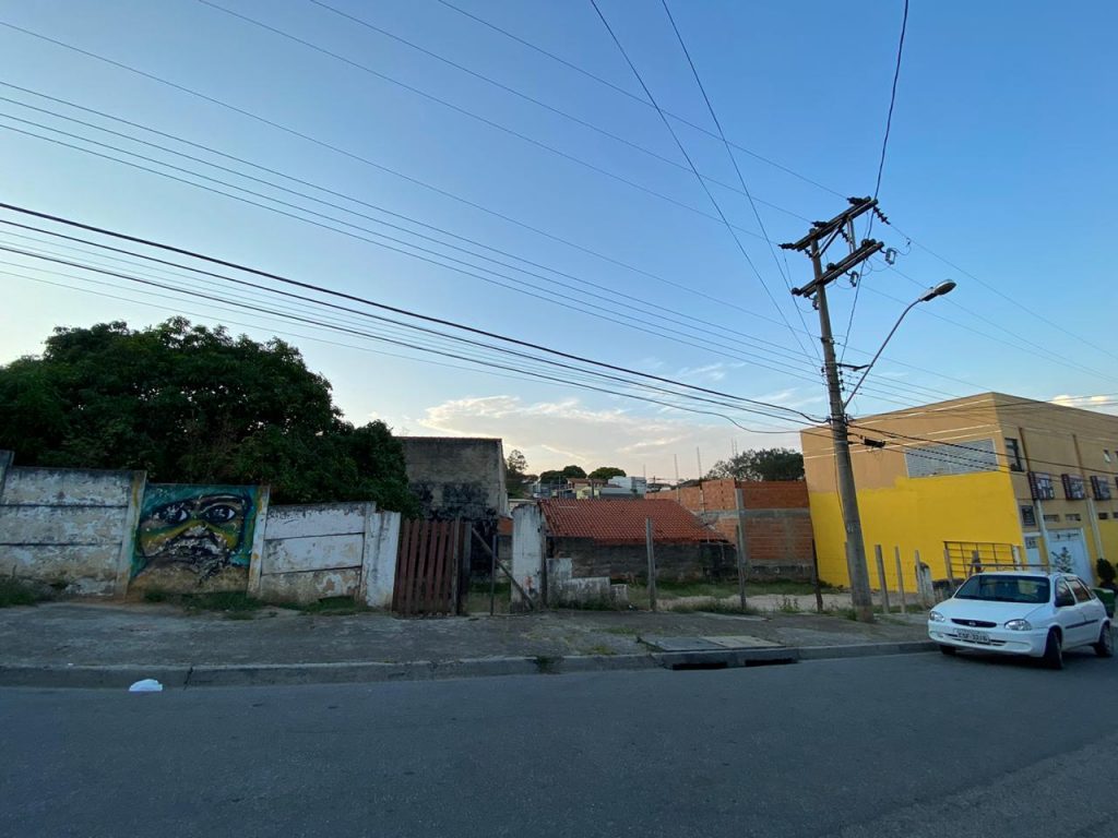 Terreno comercial – 350,00m² – ao lado da avenida principal de Brigadeiro Tobias