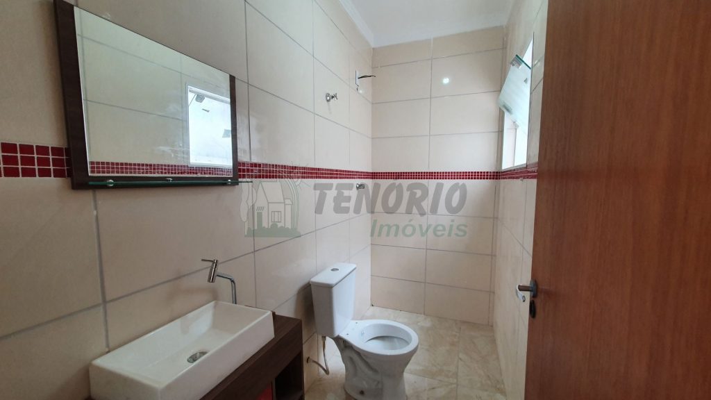 Casa com 02 pavimentos- 71,00m² – Aparecidinha