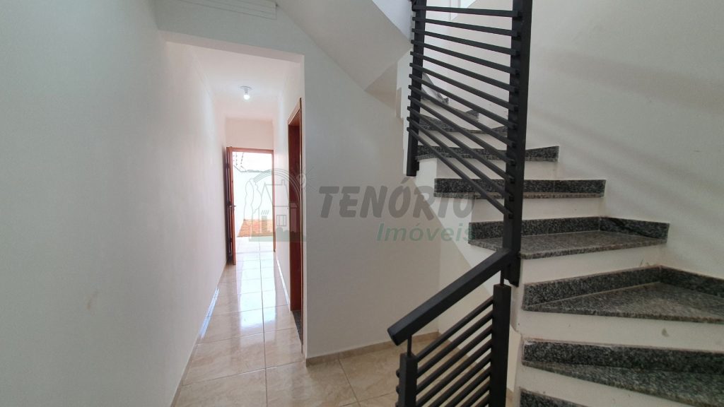 Casa com 02 pavimentos- 71,00m² – Aparecidinha