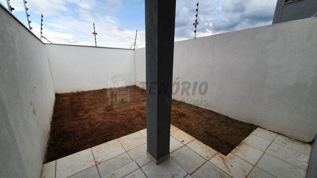 Casa com 02 pavimentos- 71,00m² – Aparecidinha