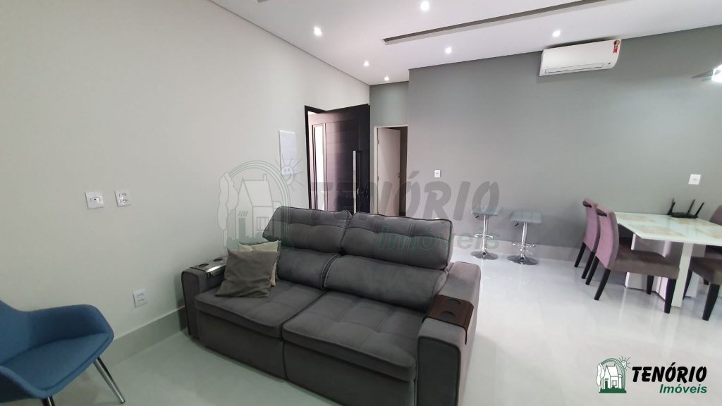 Casa Jardim Gramados c/ quintal grande – 371,00m²