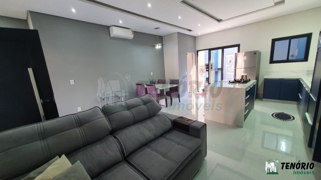 Casa Jardim Gramados c/ quintal grande – 371,00m²