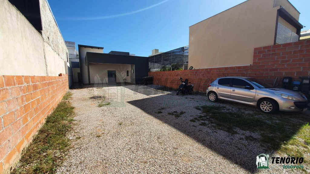 Casa Jardim Gramados c/ quintal grande – 371,00m²