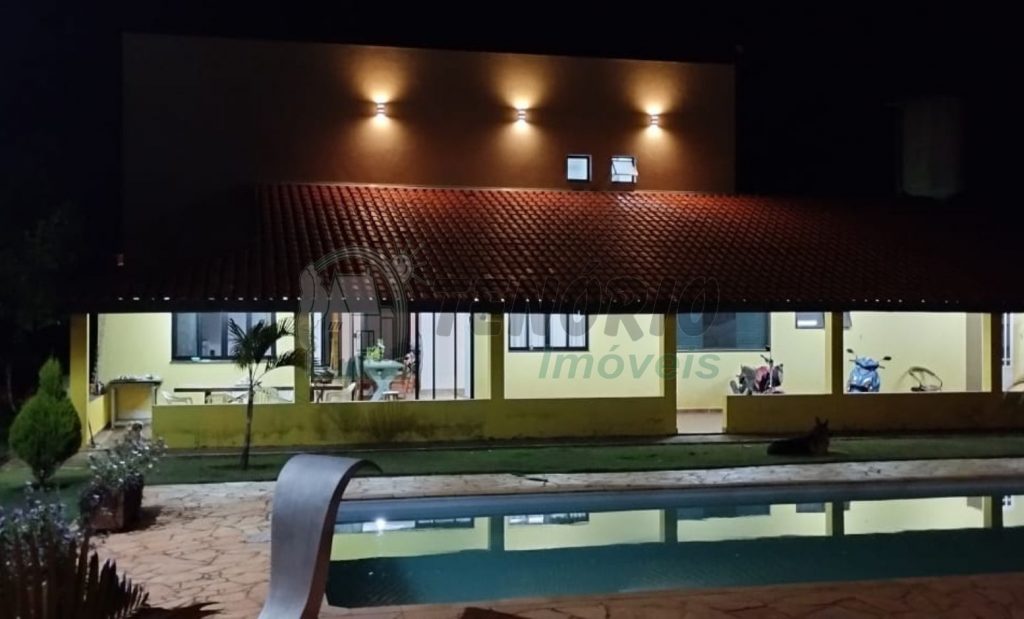 Chácara 21.550,00m² c/ piscina e campo de futebol – Araçoiaba da Serra