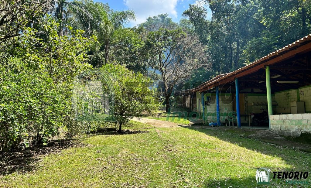 Chácara com lago e casas 12.000,00m²- Brigadeiro Tobias