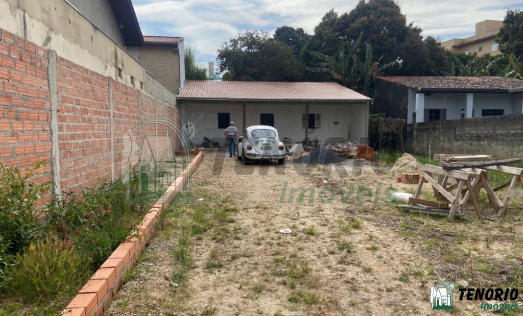 Terreno com edícula – 297,00m² Terreno com edícula – 297,00m²