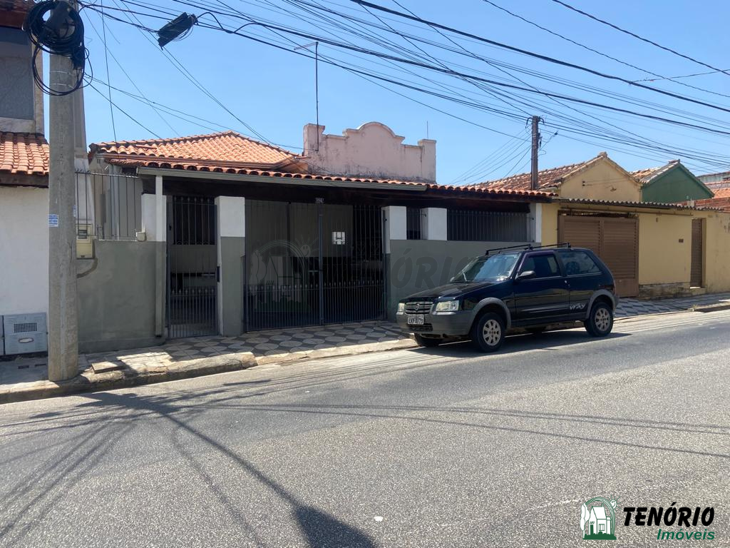 Casa com Quintal no Bairro Arvore Grande – Sorocaba