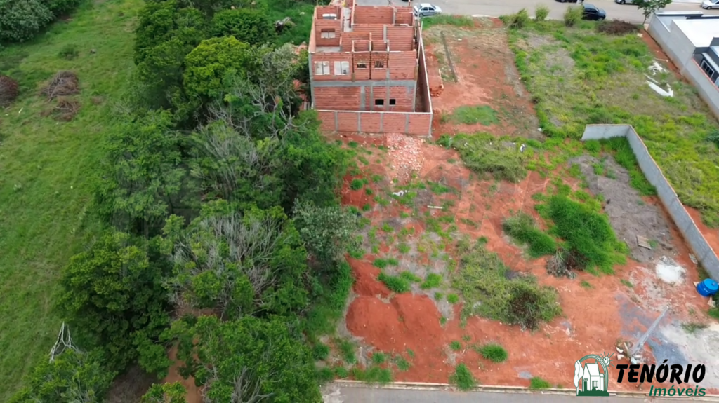 TERRENO 300,00 m² – COMERCIAL E RESIDENCIAL ARAÇOIABA DA SERRA