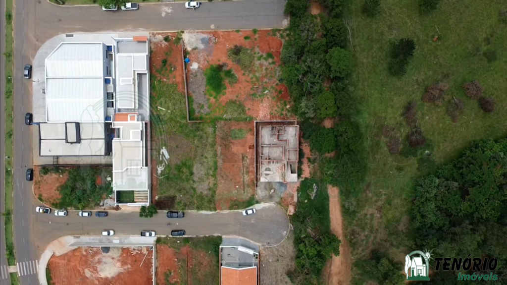 TERRENO 300,00 m² – COMERCIAL E RESIDENCIAL ARAÇOIABA DA SERRA