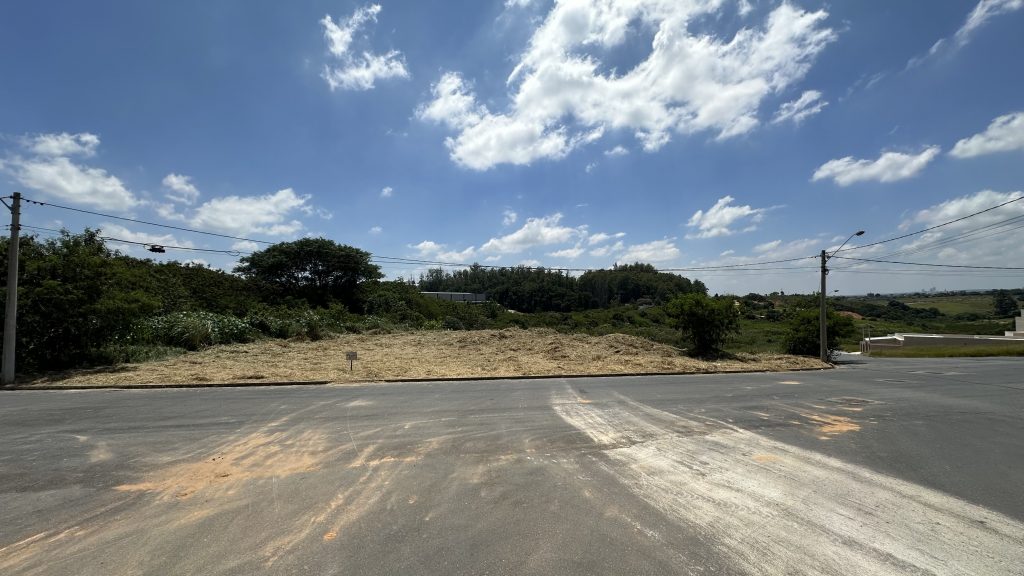 Terreno de esquina 364,69 m²,  Jardim San Rafael – Salto de Pirapora