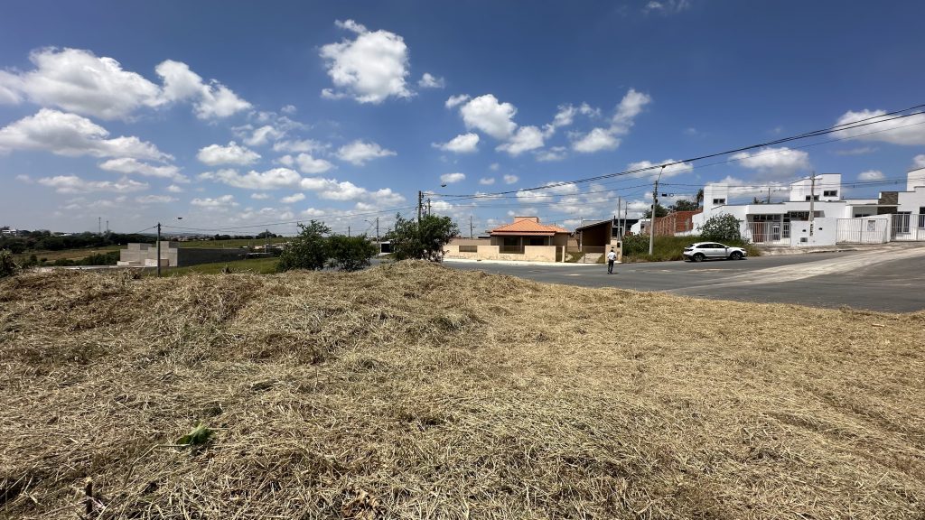 Terreno de esquina 364,69 m²,  Jardim San Rafael – Salto de Pirapora