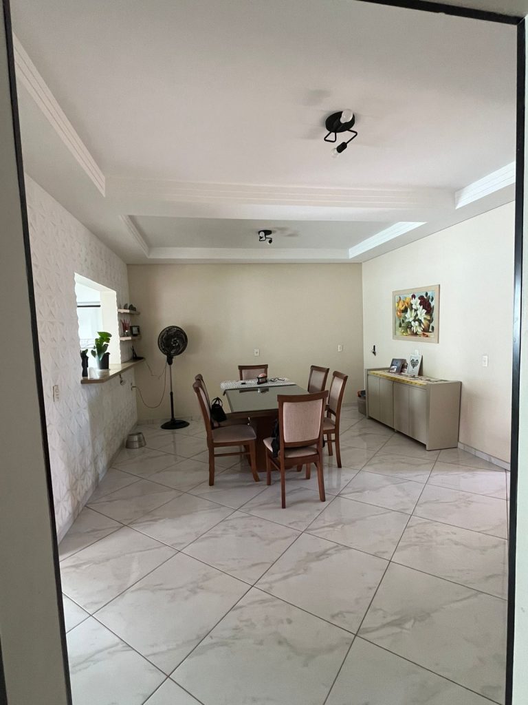 Sobrado c/ 03 dormitórios – Jardim Moncayo, cidade de Sorocaba.