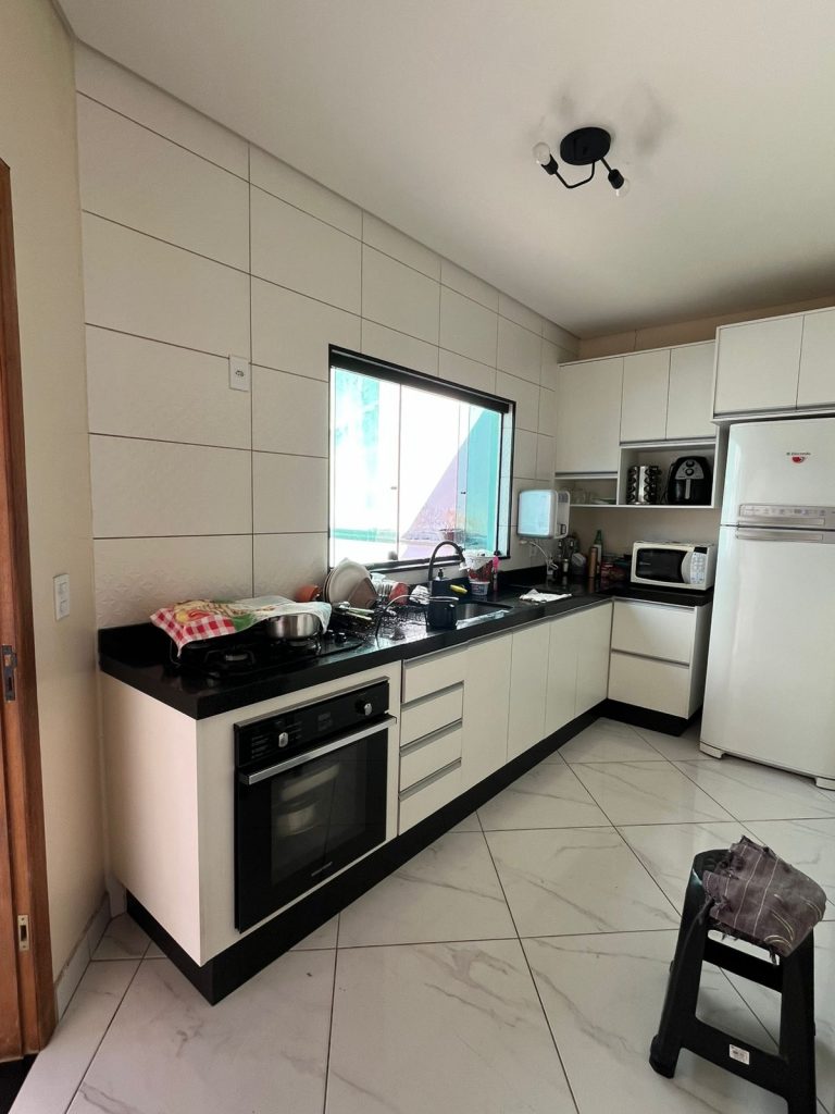 Sobrado c/ 03 dormitórios – Jardim Moncayo, cidade de Sorocaba.