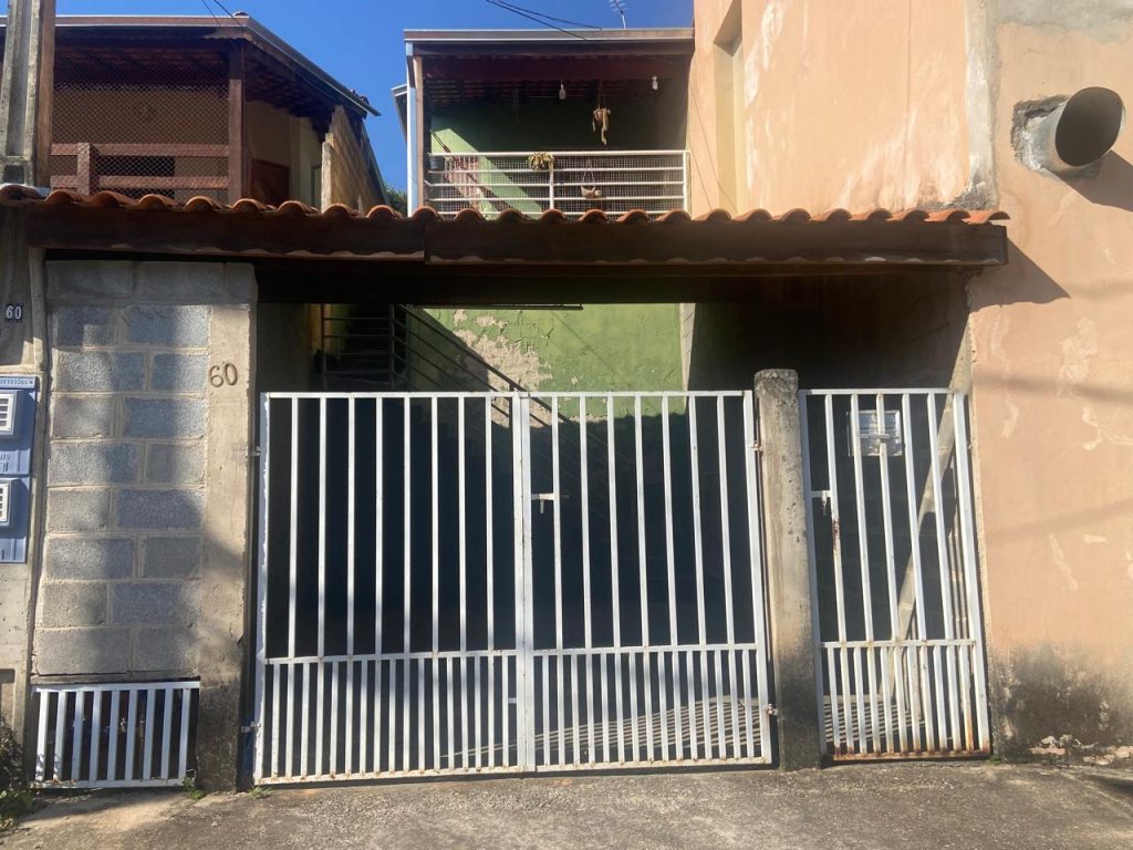 Casa com 02 dormitórios – $ 240 mil – Brigadeiro Tobias, cidade de Sorocaba . Casa com 02 dormitórios – $ 240 mil – Brigadeiro Tobias, cidade de Sorocaba .