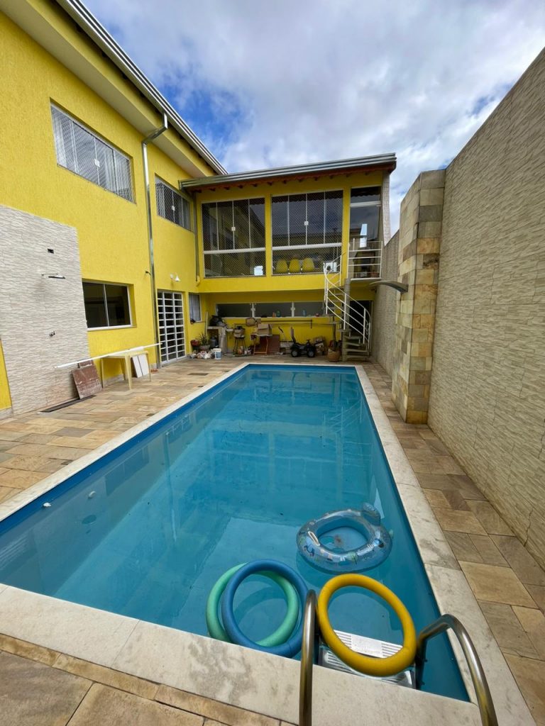 Sobrado c/ 06 dormitórios – Jardim Toledo, cidade de Votorantim Sobrado c/ 06 dormitórios – Jardim Toledo, cidade de Votorantim