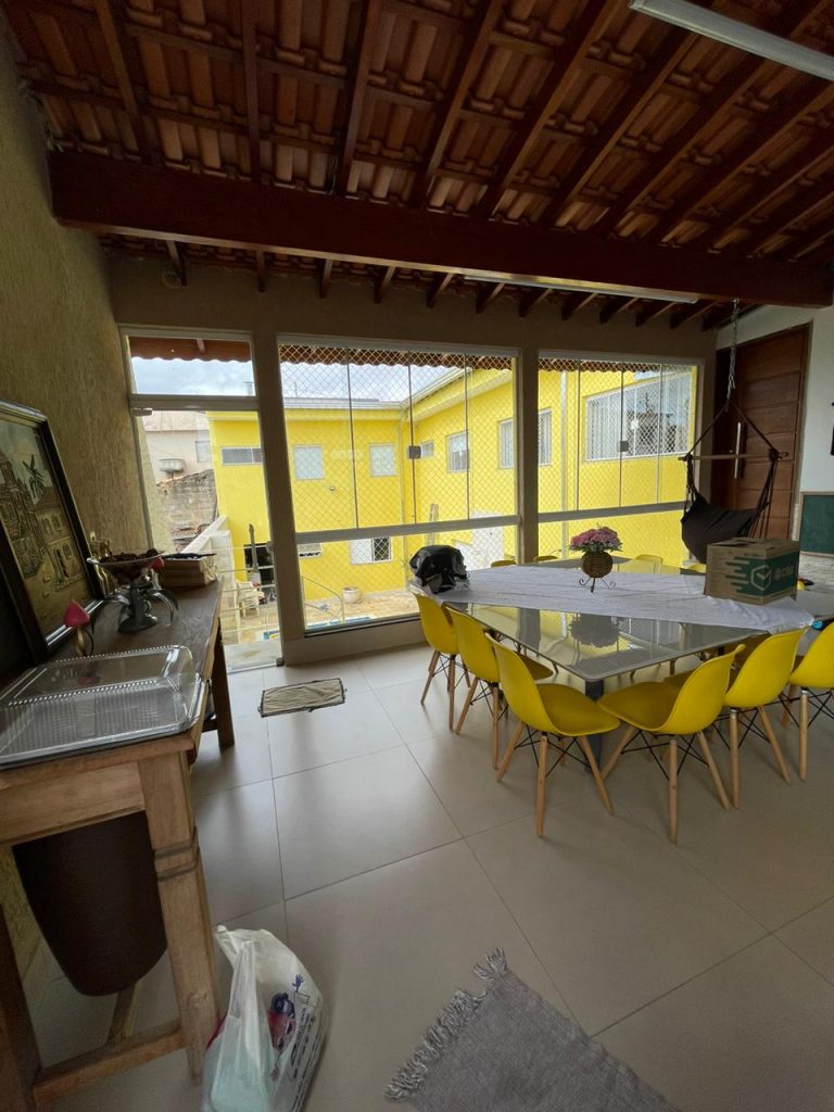 Sobrado c/ 06 dormitórios – Jardim Toledo, cidade de Votorantim Sobrado c/ 06 dormitórios – Jardim Toledo, cidade de Votorantim