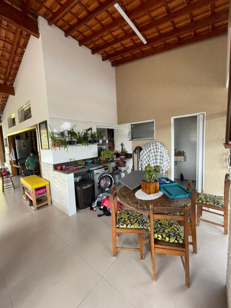 Sobrado c/ 06 dormitórios – Jardim Toledo, cidade de Votorantim Sobrado c/ 06 dormitórios – Jardim Toledo, cidade de Votorantim