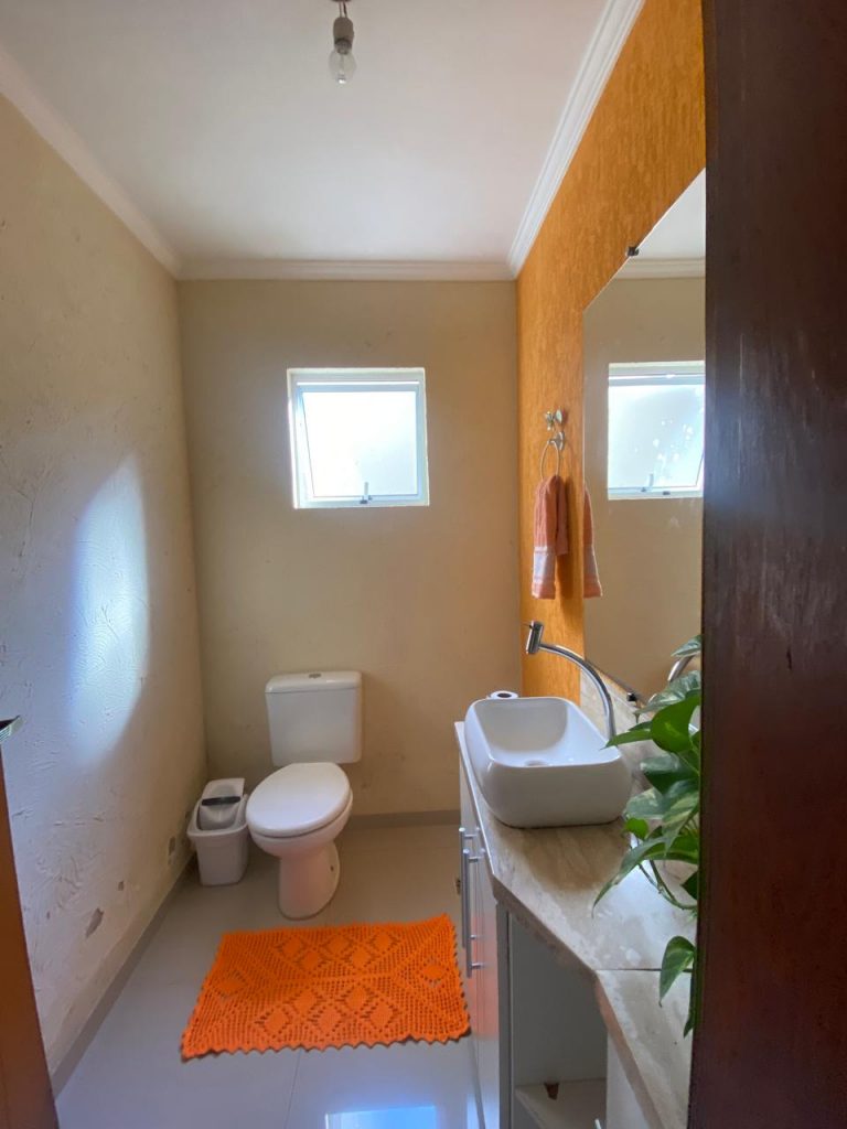 Casa com 02 dormitórios – $ 395 mil – Brigadeiro Tobias, cidade de Sorocaba .