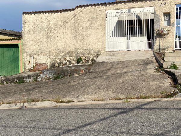 Casa 02 dormitórios com 300,00 m² – Vila Astúrias / Brigadeiro Tobias, cidade de Sorocaba