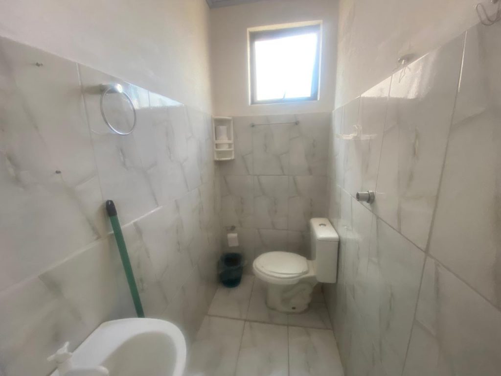 Casa 02 dormitórios – Terreno de 300,00 m² – centro / Brigadeiro Tobias, cidade de Sorocaba