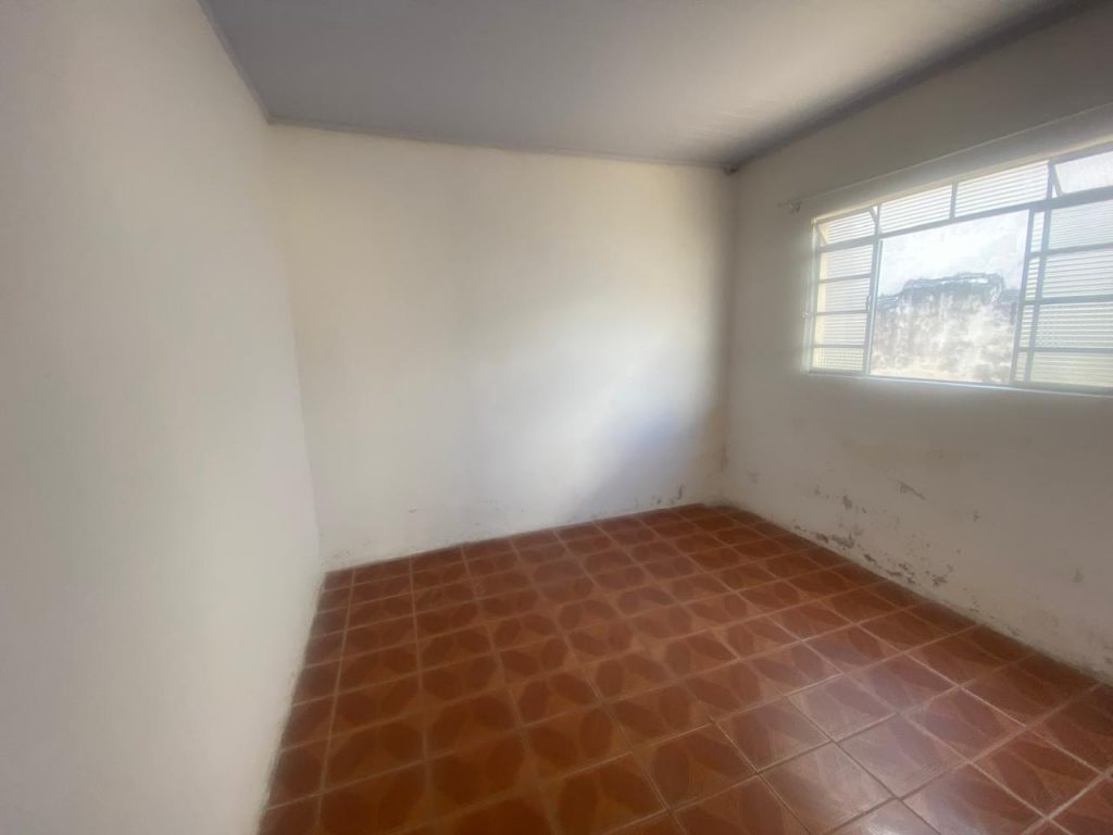 Casa 02 dormitórios – Terreno de 300,00 m² – centro / Brigadeiro Tobias, cidade de Sorocaba