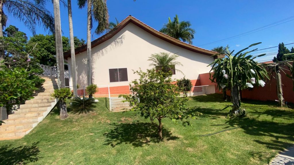 Casa c/ 1.000 m2 terreno – 04 Dormitórios, Área de lazer c/ piscina – Brigadeiro Tobias, cidade de Sorocaba /SP.