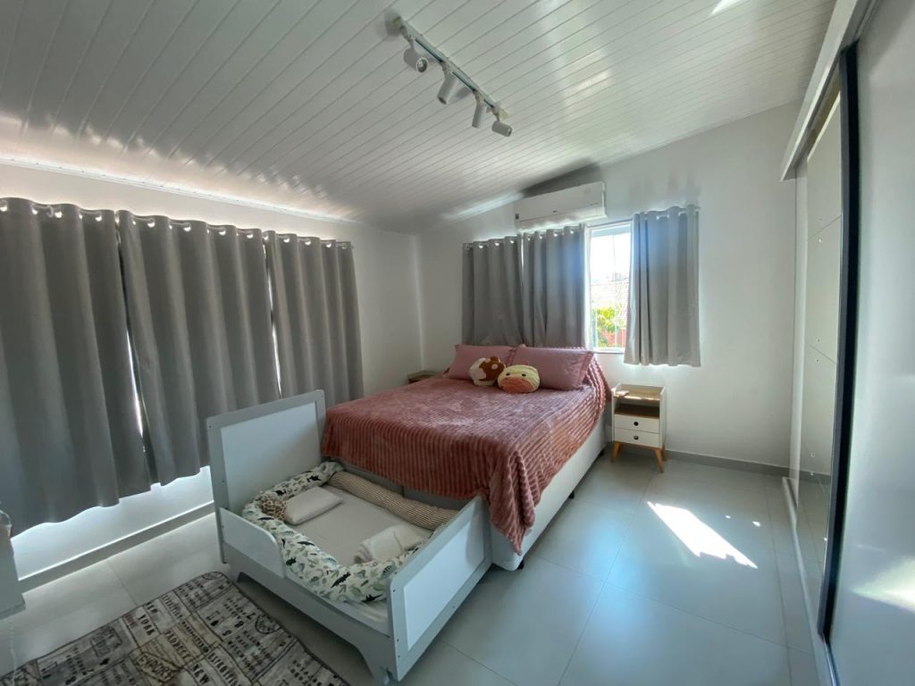 Casa c/ 1.000 m2 terreno – 04 Dormitórios, Área de lazer c/ piscina – Brigadeiro Tobias, cidade de Sorocaba /SP.