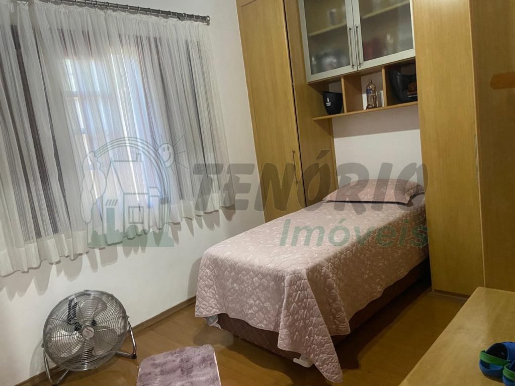 Casa c/ 1.000 m2 terreno – 04 Dormitórios, Área de lazer c/ piscina – Brigadeiro Tobias, cidade de Sorocaba /SP.