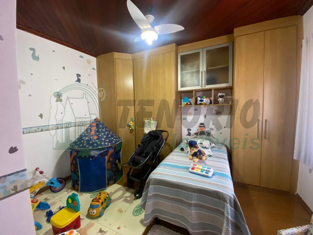 Casa c/ 1.000 m2 terreno – 04 Dormitórios, Área de lazer c/ piscina – Brigadeiro Tobias, cidade de Sorocaba /SP.