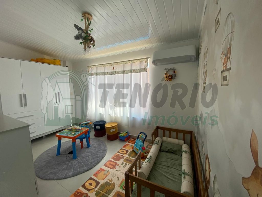 Casa c/ 1.000 m2 terreno – 04 Dormitórios, Área de lazer c/ piscina – Brigadeiro Tobias, cidade de Sorocaba /SP.