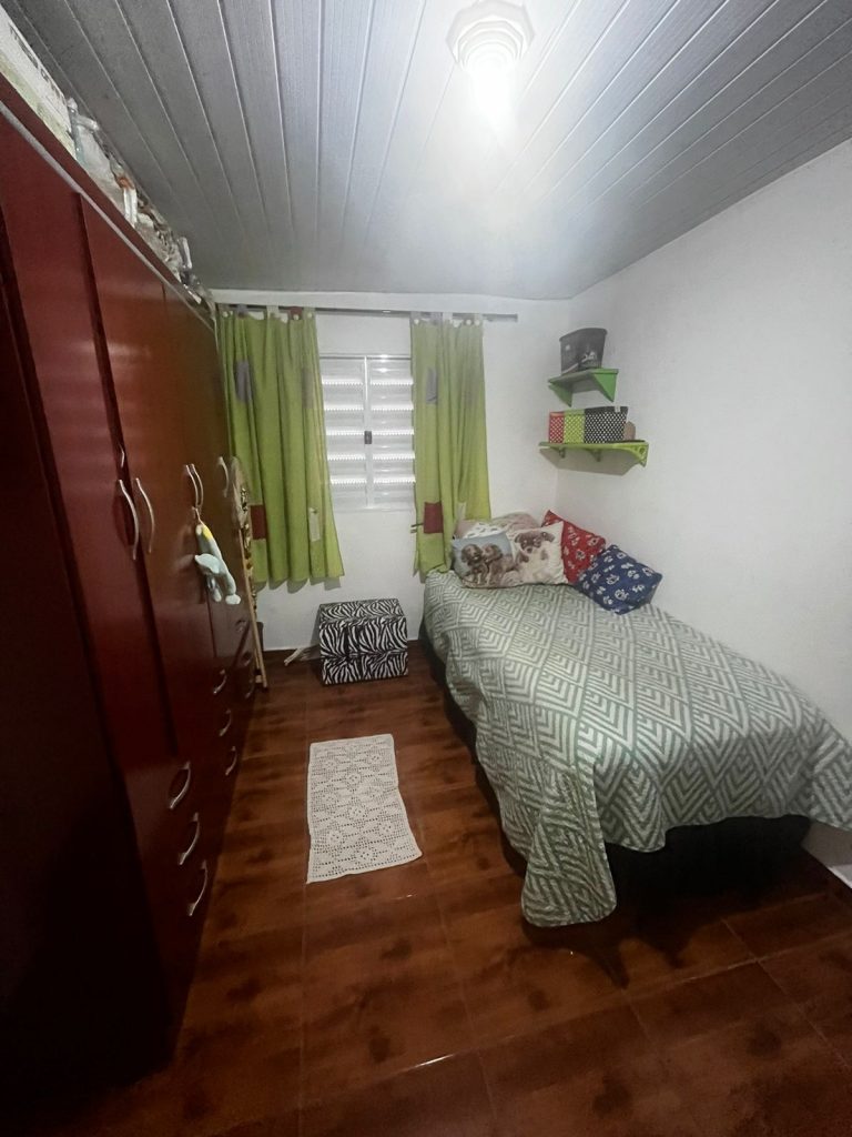 Casa 03 dormitórios – Além Ponte, próximo a Santa Casa, cidade de Sorocaba.