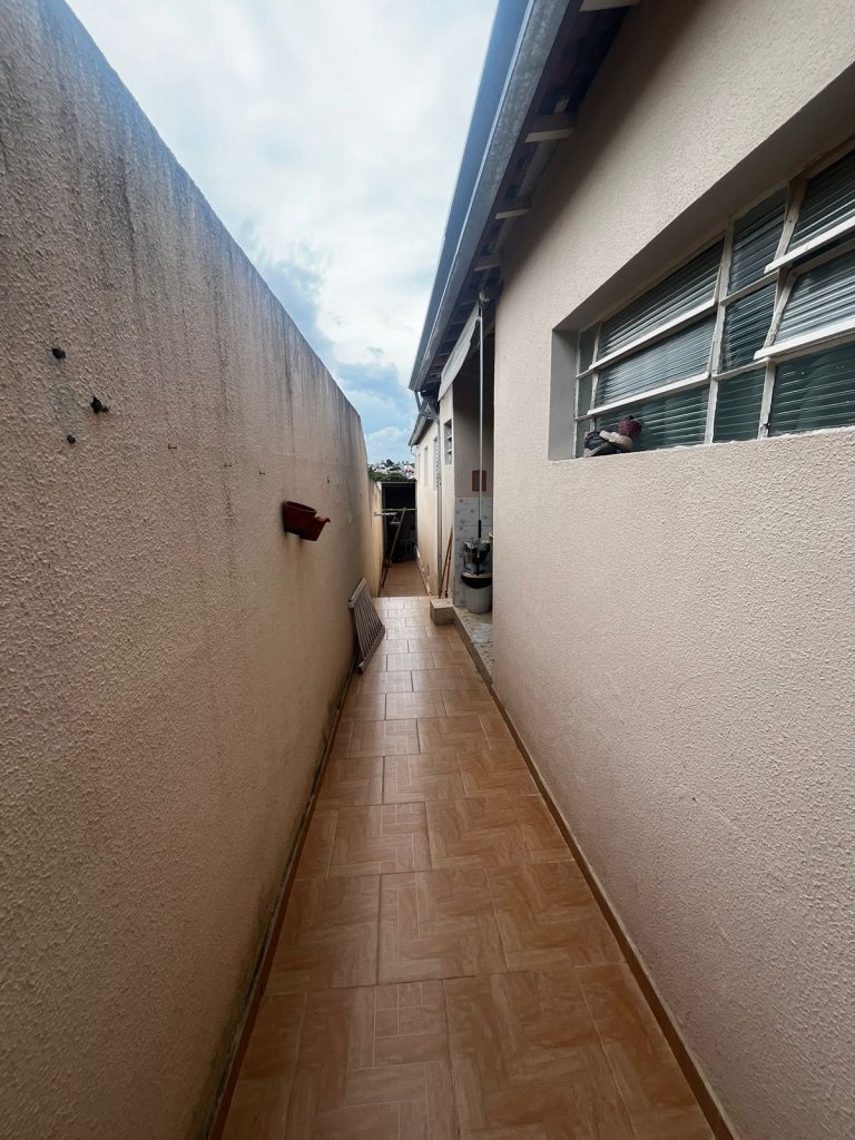 Casa 03 dormitórios – Além Ponte, próximo a Santa Casa, cidade de Sorocaba.
